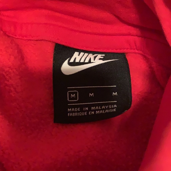 nike red pullover - Picture 2 of 2